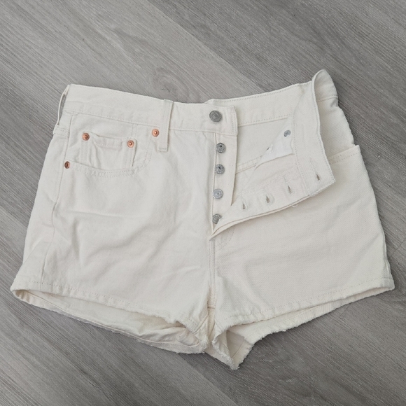 Levi's Pants - Levi's Cream Jean Shorts